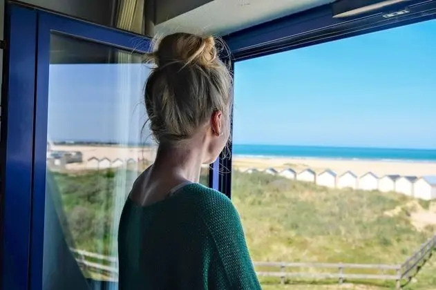 Tek Büyük Yataklı Oda, Havuz Kullanımı, Deniz Manzaralı