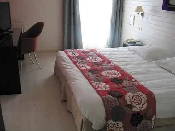 Standard Tek Büyük Yataklı Oda