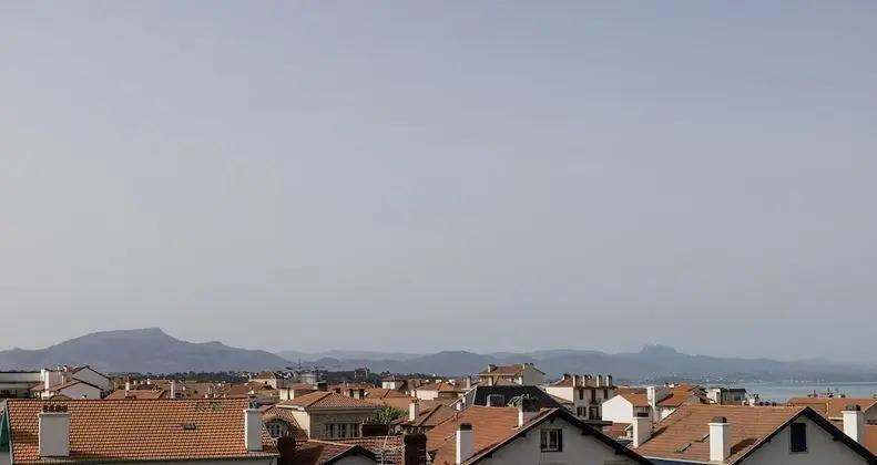 Comfort Oda (with view)
