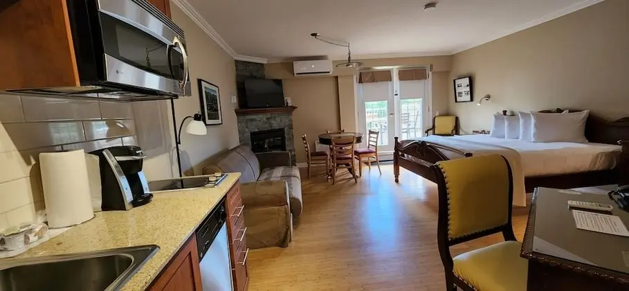 Stüdyo, Dağ Manzaralı (Pavillon 500)