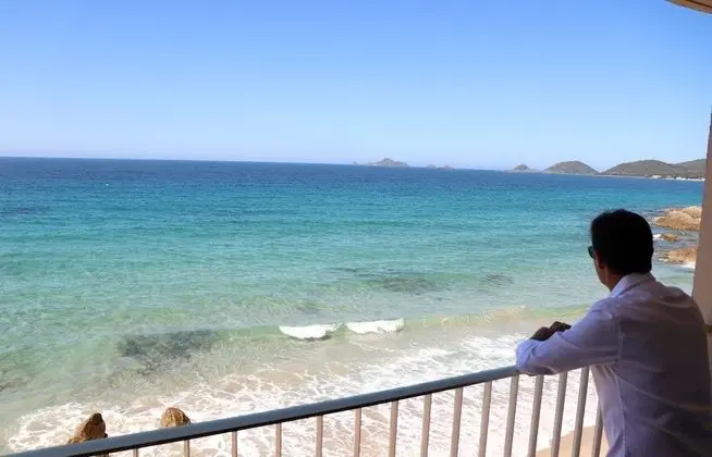 Oda, Balkon, Deniz Manzaralı
