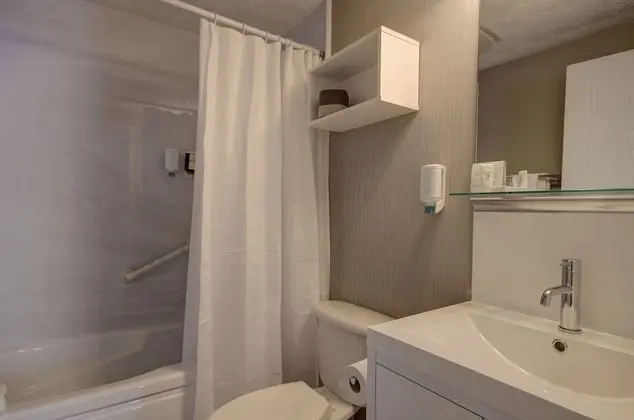 Standard Oda, 1 Büyük (Queen) Boy Yatak