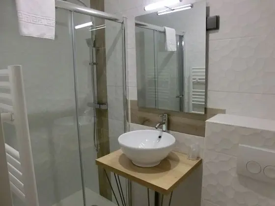 Standard Tek Büyük Yataklı Oda