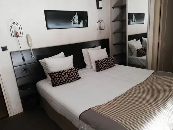 Superior Tek Büyük Yataklı Oda, Balkon, Bahçeli