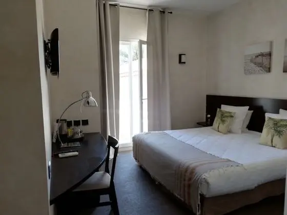 Superior Tek Büyük Yataklı Oda, Balkon, Bahçeli