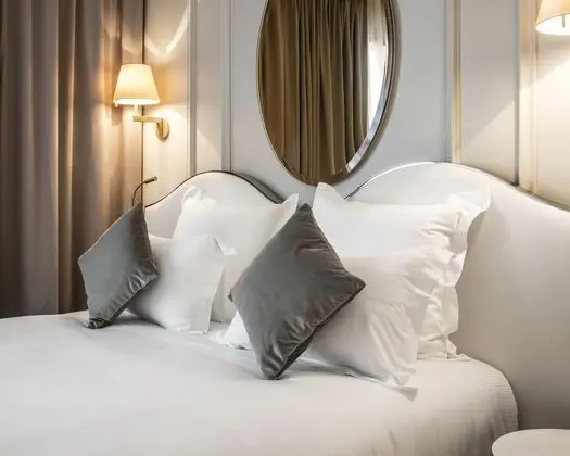 Standard Tek Büyük Yataklı Oda