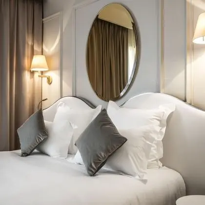 Standard Tek Büyük Yataklı Oda