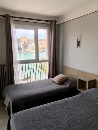 Üç Kişilik Oda, Deniz Manzaralı
