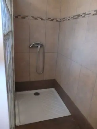 Üç Kişilik Oda, Deniz Manzaralı