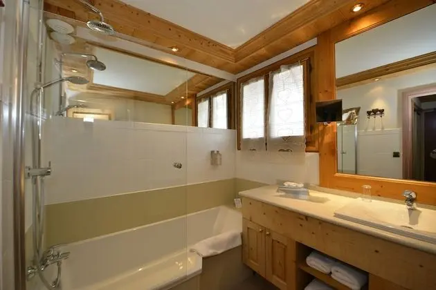 Classic Tek Büyük Yataklı Oda