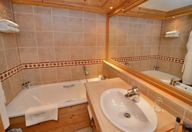 Standard Tek Büyük Yataklı Oda, Küvet