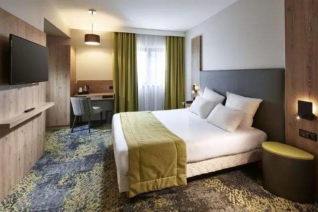 Premium Tek Büyük Yataklı Oda