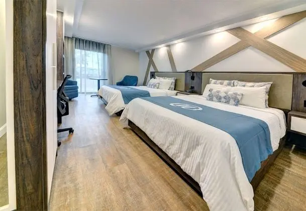 Classic Oda, 2 Büyük (Queen) Boy Yatak