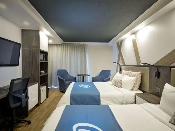 Classic Oda, 2 Büyük (Queen) Boy Yatak