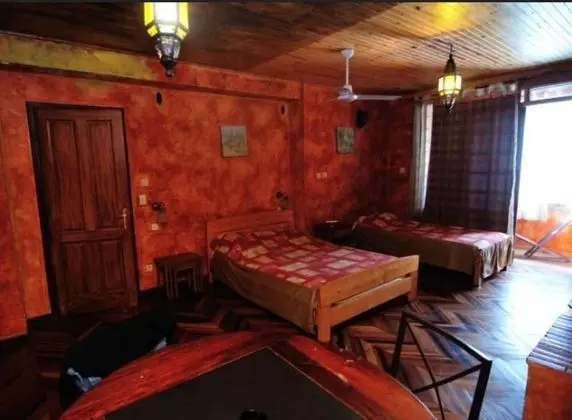 Üç Kişilik Oda (With A/C)