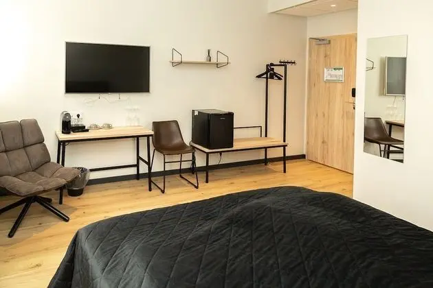 Deluxe Oda, 1 Büyük (Queen) Boy Yatak, Zemin Kat