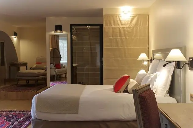 Luxury Tek Büyük Yataklı Oda