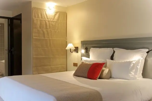Luxury Tek Büyük Yataklı Oda