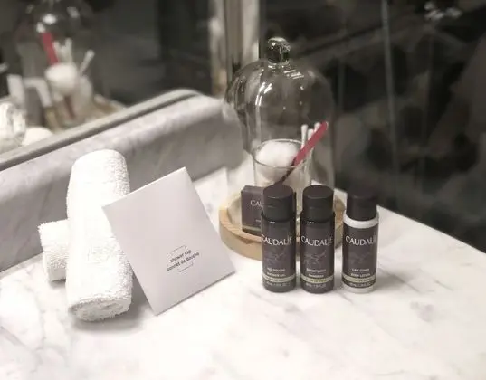 Luxury Tek Büyük Yataklı Oda
