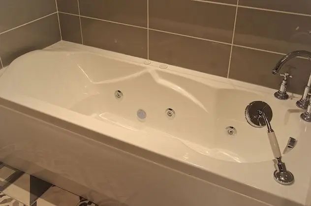 Luxury Tek Büyük Yataklı Oda
