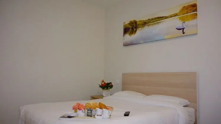 Oda, 1 Çift Kişilik Yatak, Şehir Manzaralı
