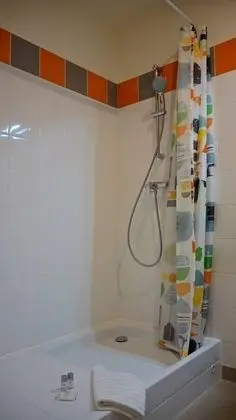 Oda, 1 Çift Kişilik Yatak, Şehir Manzaralı