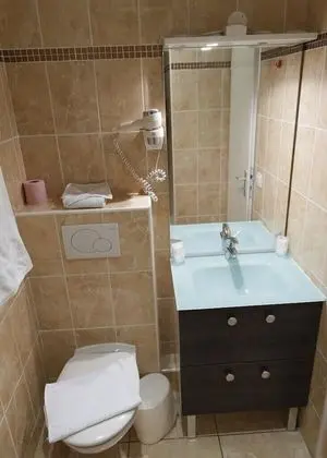 Comfort Tek Büyük Yataklı Oda