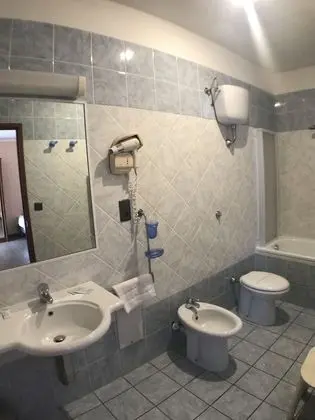 Standard Üç Kişilik Oda