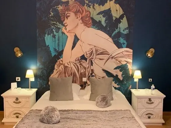 Premium Tek Büyük Yataklı Oda