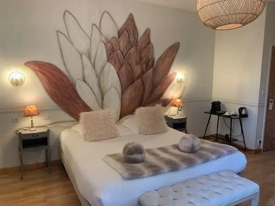 Premium Tek Büyük Yataklı Oda