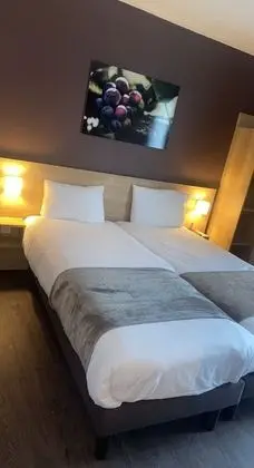 Standard Oda, 3 Tek Kişilik Yatak
