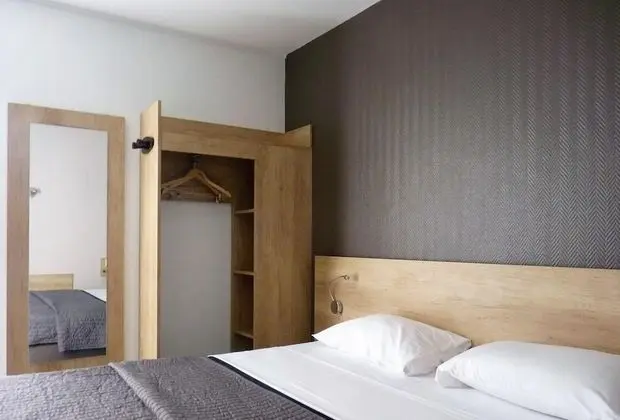 Tek Büyük Yataklı Oda