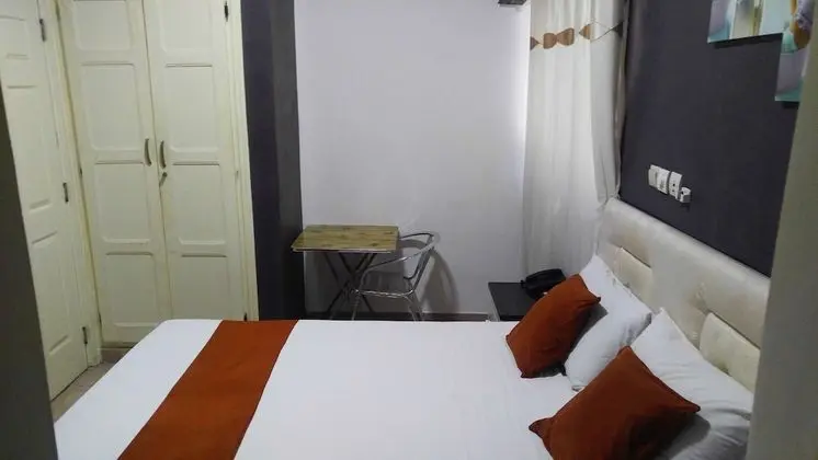Standard Tek Büyük Yataklı Oda