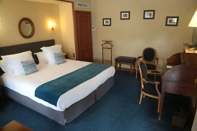 Superior Tek Büyük Yataklı Oda