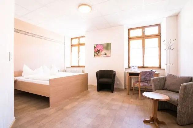 Tek Büyük Yataklı Oda