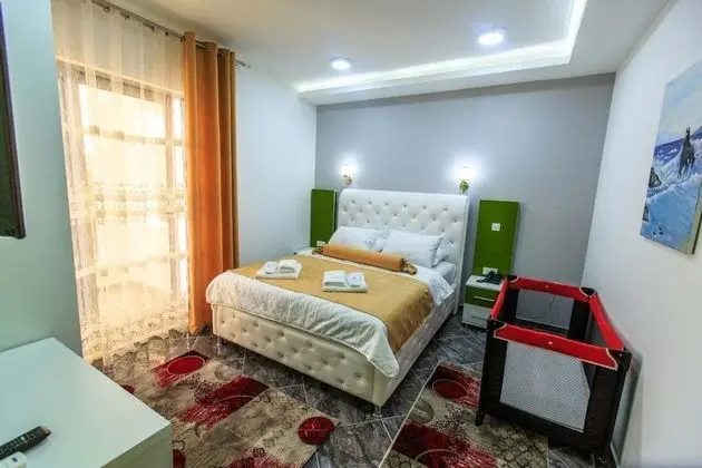 Deluxe Tek Büyük Yataklı Oda