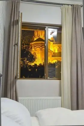Standard Oda, 1 En Büyük (King) Boy Yatak