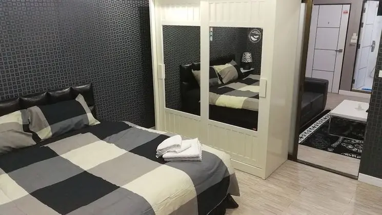 Deluxe Tek Büyük Yataklı Oda, 1 Yatak Odası, Buzdolabı ve Mikrodalga, Şehir Manzaralı