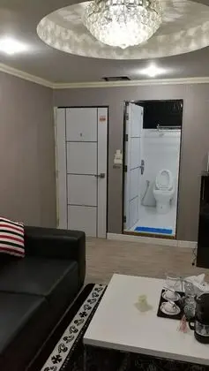 Deluxe Tek Büyük Yataklı Oda, 1 Yatak Odası, Buzdolabı ve Mikrodalga, Şehir Manzaralı