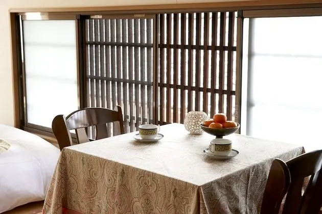 Traditional Oda, Birden Çok Yatak, Sigara İçilmez (accompanied by Female Guest)