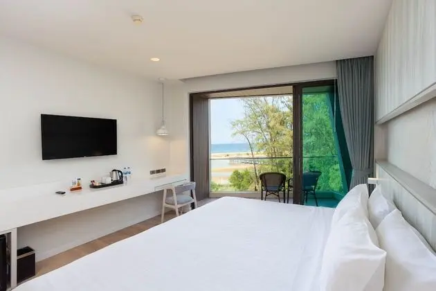 Deluxe Seaview (Modern Style)