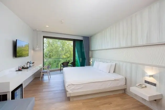 Deluxe Seaview (Modern Style)