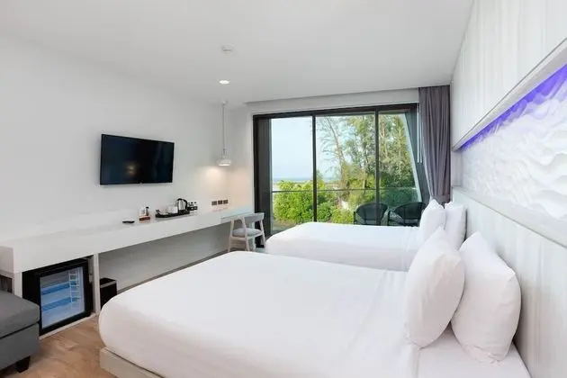 Deluxe Seaview (Modern Style)