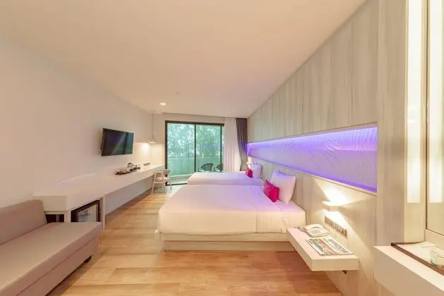 Deluxe Seaview (Modern Style)