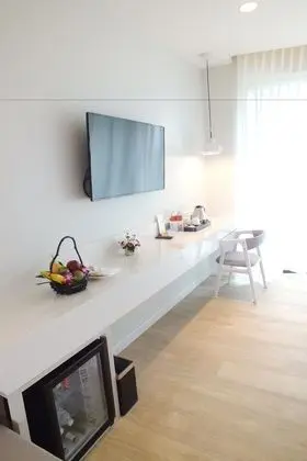 Deluxe Seaview (Modern Style)