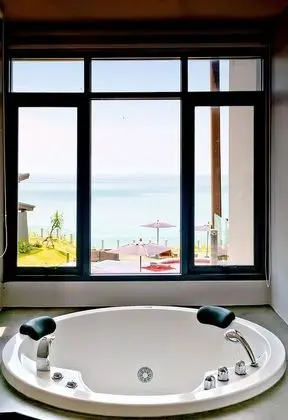 Deluxe Tek Büyük veya İki Ayrı Yataklı Oda, Deniz Manzaralı