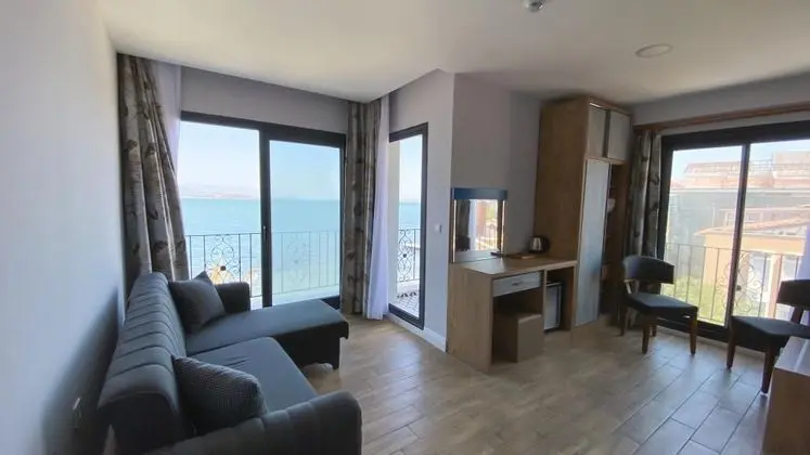 Suite, Deniz Manzaralı, Balkonlu