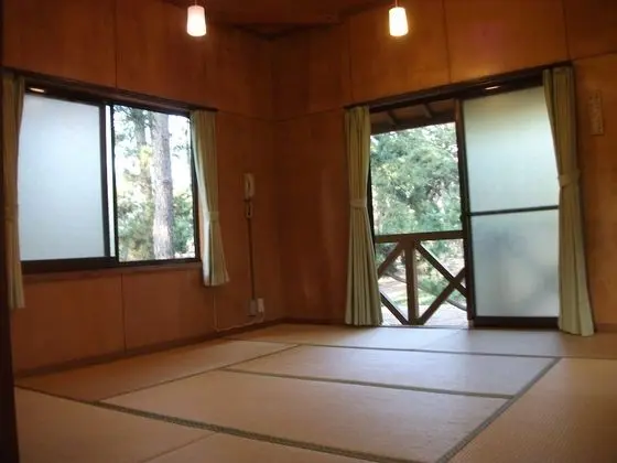 Kulübe (Japanese Style with Tatami Mattress)