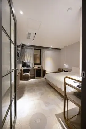Deluxe Tek Büyük Yataklı Oda