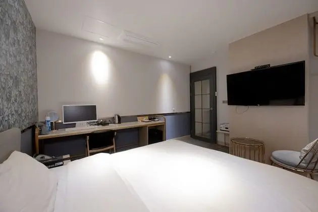 Deluxe Tek Büyük Yataklı Oda